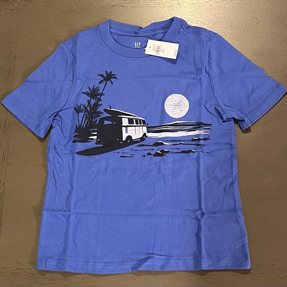 GAP Kids Blue Beach Scene T-Shirt Boys Size Small 6/7 NWT